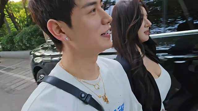 还是童锦程懂兄弟们，随便一个角度就能让大家惊叹