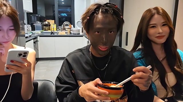 妹子澄清自己有D，志龙的眼神瞬间绝了