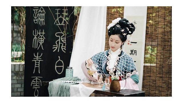 我愿称之为“画里走出来的女孩”