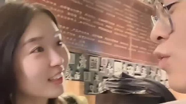 「天价X罩」4800元防下垂？情侣操作看傻眼！