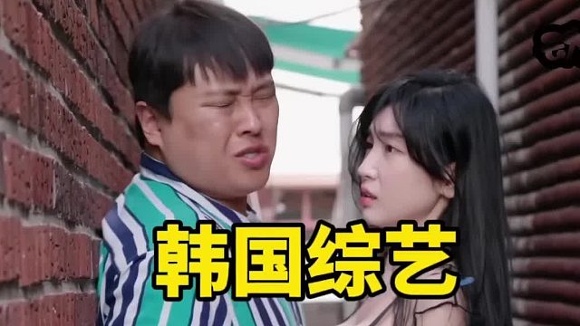 如果你因为太胖被卡在过道里