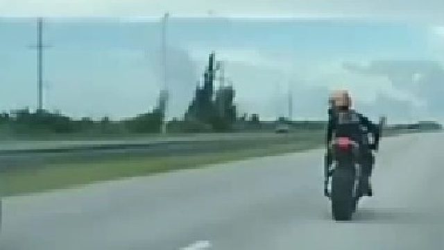 摩托车搞笑失误奇葩骑手合集瞬间