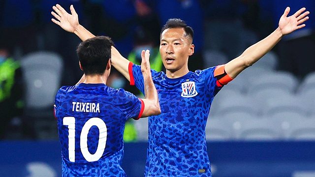 越老越妖！36岁吴曦不停球凌空扫射，门将目送皮球飞入远角