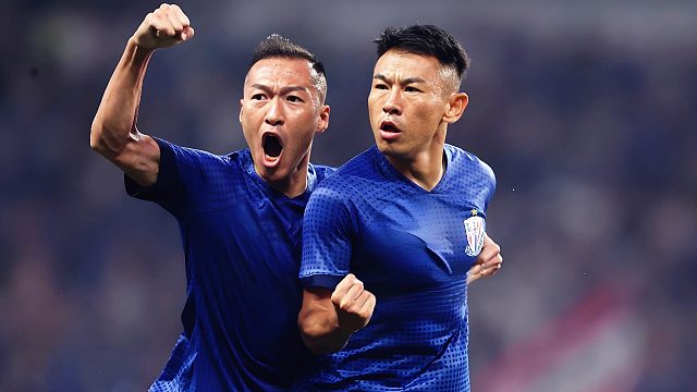 申花6-1大胜！36岁队长吴曦梅开二度：凌空扫射 推射死角