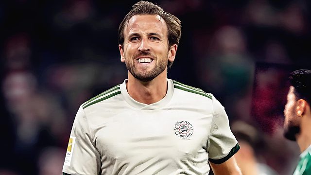 世一锋！32岁凯恩双响轰拜仁生涯100球，打破C罗哈兰德纪录