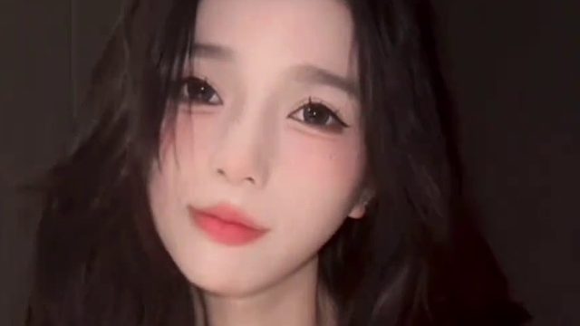 你一句“女孩子会跳舞很迷人”于是我