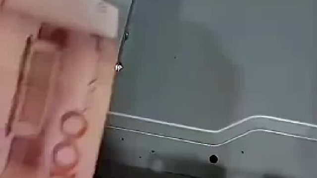 男子突发奇想复印钱，结果意外发现……