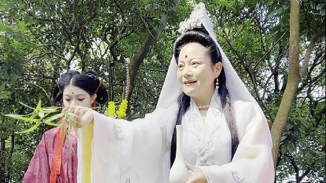 坚持初心，迎接未来；东莞观音山来了就好，财源广进，万事如意！