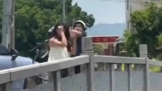 震惊！女子沉迷自拍竟付出这样的代价…