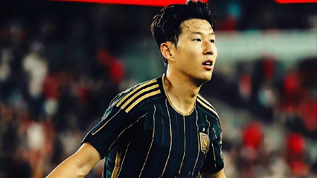 降维打击！孙兴慜轰双响：奔袭40米一条龙加贴地斩