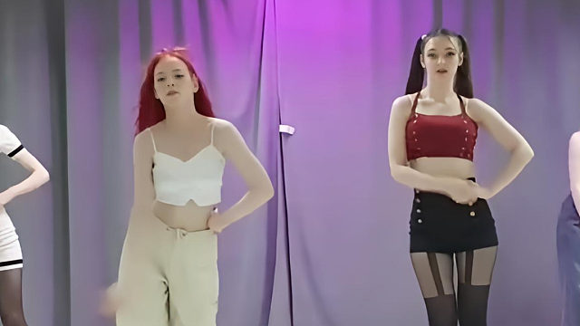 俄罗斯姑娘才艺表演24.05.08_集体舞03