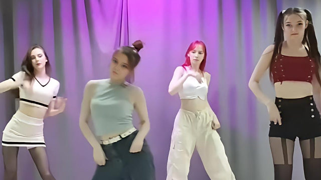 俄罗斯姑娘才艺表演24.05.08_集体舞10