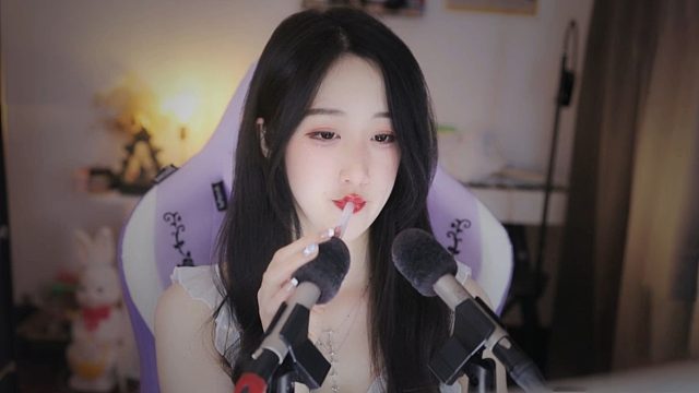 【绮夏【刘绮夏】】闭上眼睛~