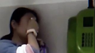 電話的這頭是說不完的辛酸電話的那頭是痛苦生活的解藥