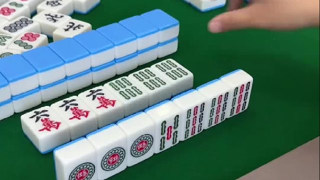 这牌胡的我心惊胆战的…