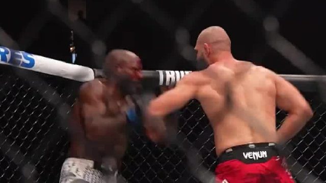 怪鸟的比赛主打一个刺激乱战，吓呆大家