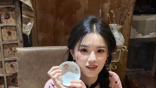 顶光拍照我爱了！宝宝们中秋快乐！