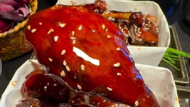 沉浸式和好朋友一起打卡长沙漂亮火锅！