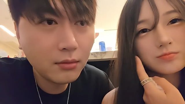 小酷面基单身妹子，结果妹子男朋友突然致电，把众人吓惨了