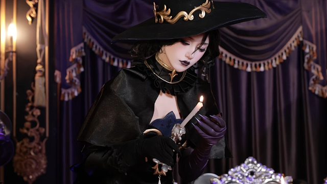 “你也想成为夫人的收藏品吗”