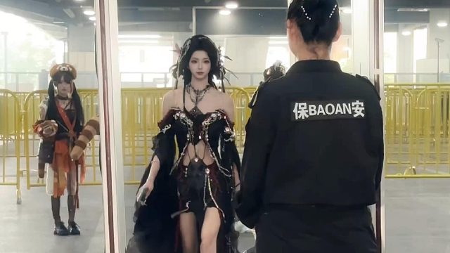 你也逃不出我织的网