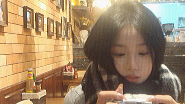 我用的头像都是她拍的