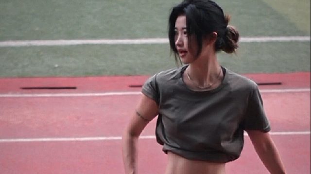 到底是恨我还是恨你不能拥有我啊