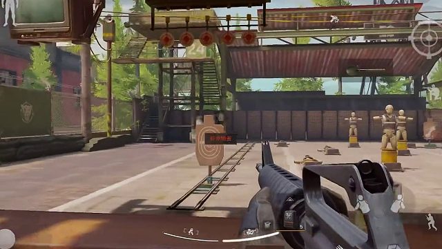 看似M16的装备，实则暗藏M4的玄机。