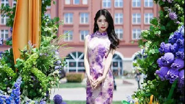 在青岛啤酒博物馆偶遇花花，都是为了这个镜头来的