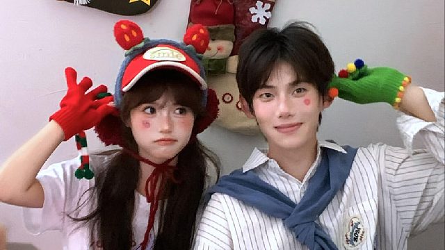 和男朋友一起拍圣诞照姿势大全！｜杭州写真