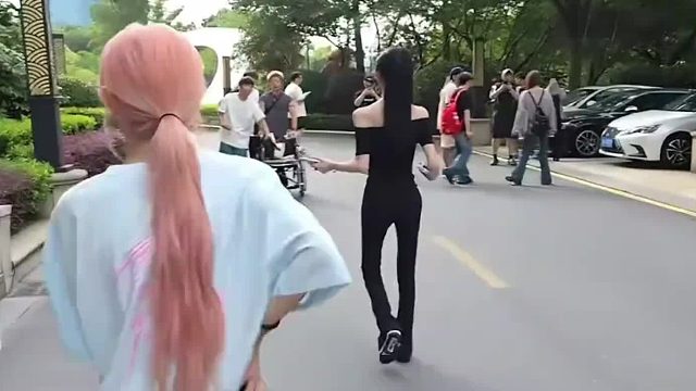 郑燕姿身材怎么这么好！