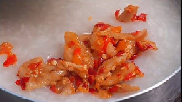 喝稀饭来点仔姜，开胃又解腻呀