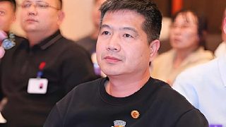 商戰(zhàn)小說中的斗爭違法且致命，現(xiàn)實(shí)中的商戰(zhàn)合法但充滿問題