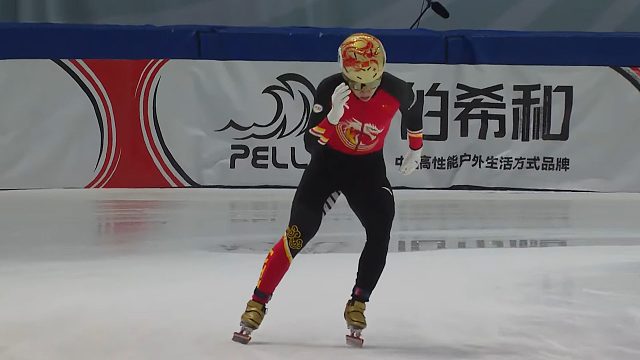 太燃了！短道速滑接力中国队逆袭夺第一，林孝埈上演最疯狂冲刺