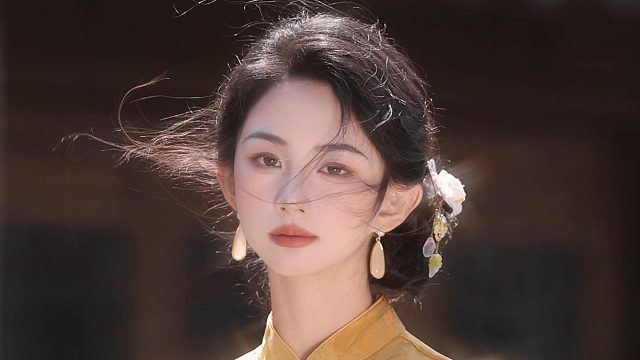 回头成一笑 清冷几千春