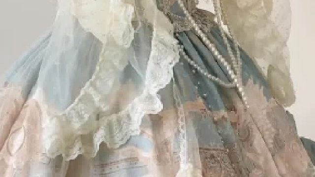 古早又精致，这个蓝色真的好美