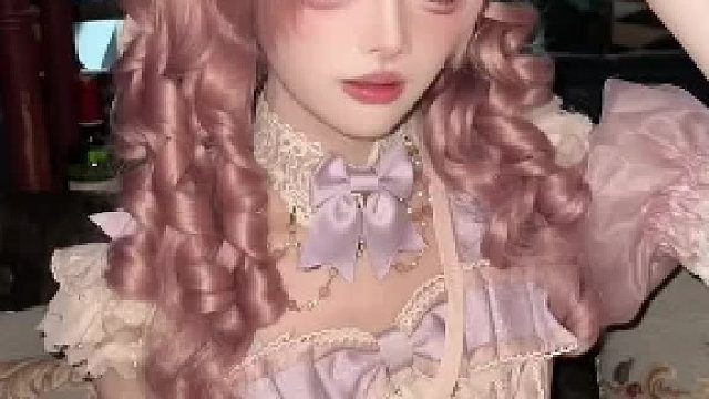 宝石成了赝品 她的眼眸才是真迹