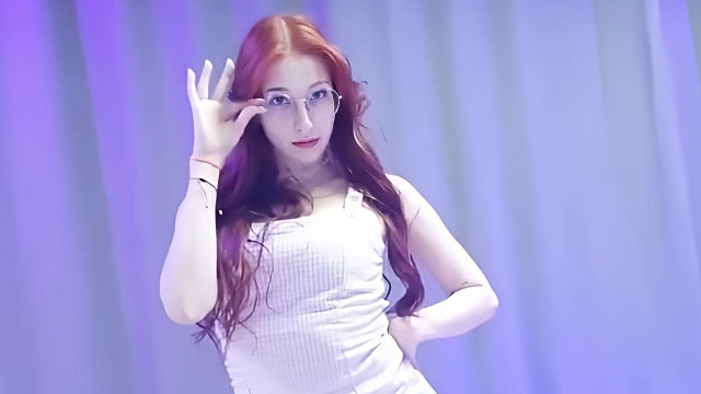 俄罗斯姑娘才艺表演24.04.02_静儿(拉达)00