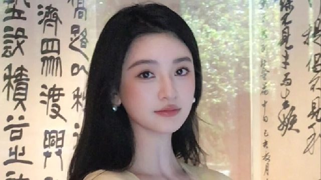 遇见她如春水映梨花