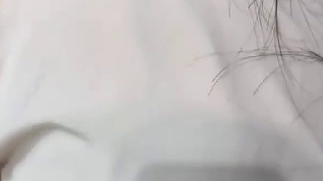 “女朋友生气怎么逗笑她”