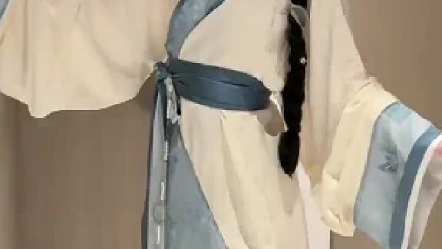 “我自小便在在村子里长大，你可别想蒙骗我”