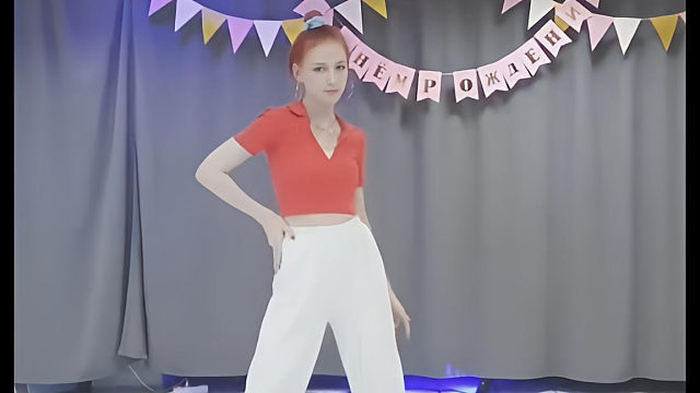 俄罗斯姑娘才艺表演24.04.03_秀儿(拉达)