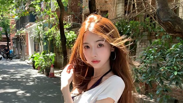 都市漫步  邂逅一位气质小姐姐