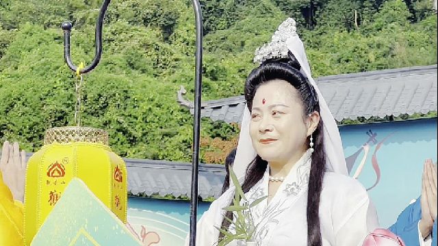 一生一世一家人，东莞观音山来了就好，事业有成，幸福安康！