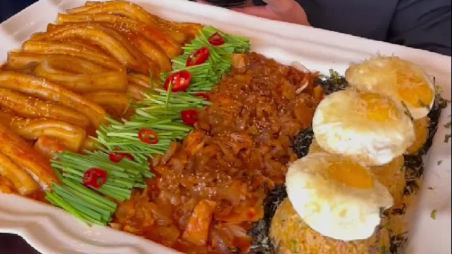 韩国健身小伙的放纵餐