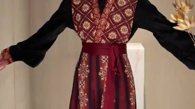 还得是红色配唐风！