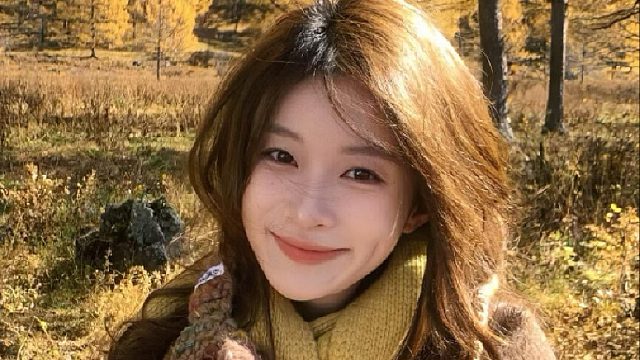 “是烟荒漫草的秋”