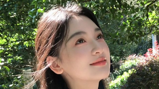 把宋锦青花瓷穿在身上