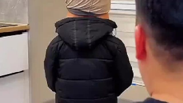 “想弹脑瓜崩”