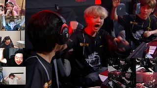 眾主播看4am阿童木一串二吃雞，拯救全隊重回晉級希望！